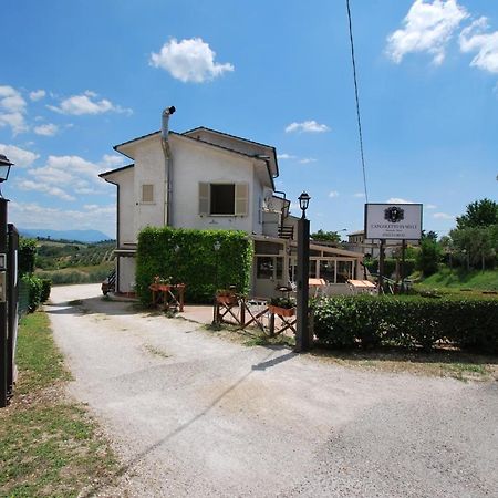 Hotel & Ristorante L'Angoletto In Selci Selci  Exteriér fotografie