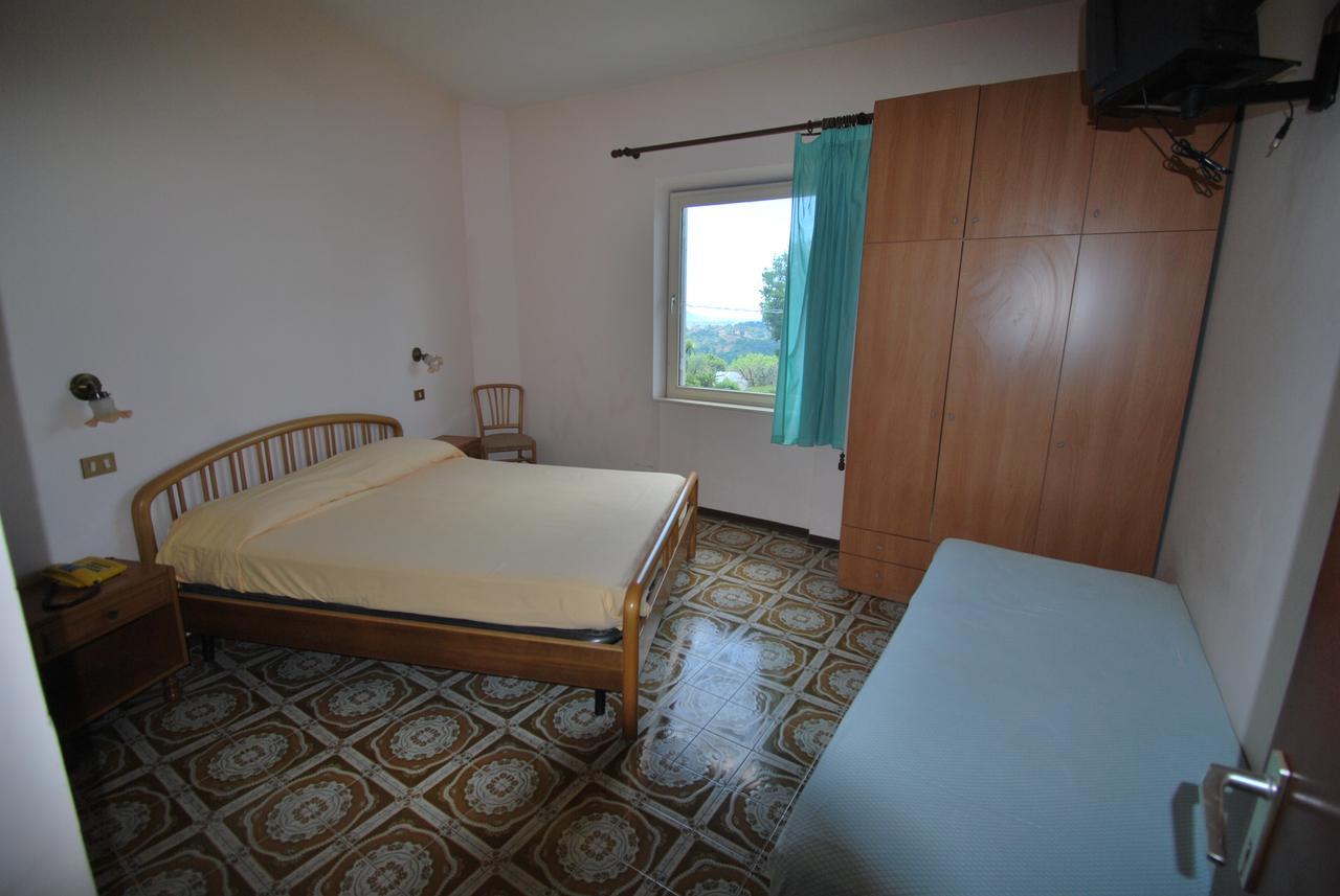Hotel & Ristorante L'Angoletto In Selci Selci  Exteriér fotografie