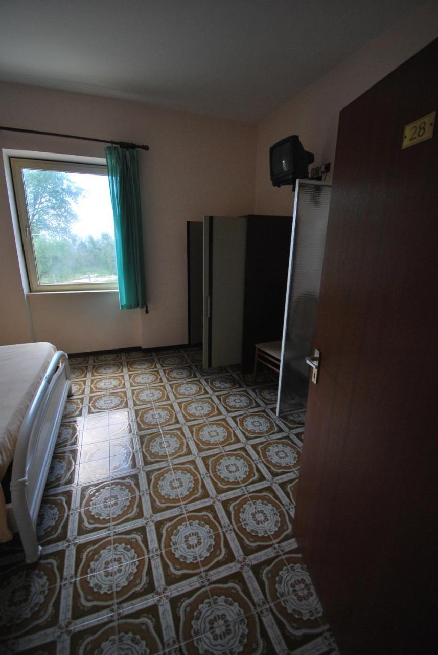 Hotel & Ristorante L'Angoletto In Selci Selci  Exteriér fotografie